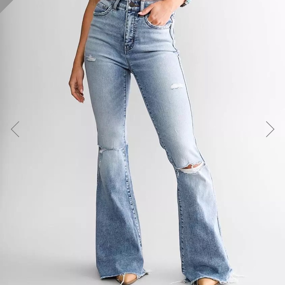 NWOT! Buckle jeans